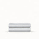 Drap housse en satin de coton gris clair, en précommande | Julie Lavarière