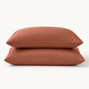 Taies d'oreiller en satin de coton terracotta chic | Julie Lavarière